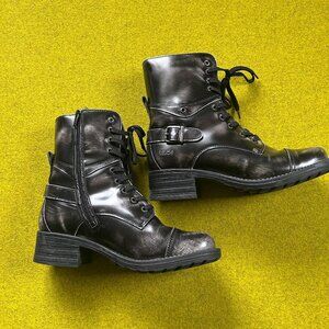 Taos Crave Combat Boots in Distressed Black Leather Like New Sz 40 or 9 - 9.5